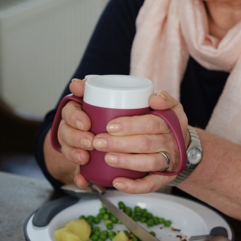 Kubek termiczny z dwoma uchwytami + dedykowany ustnik (czerwień rubinu)